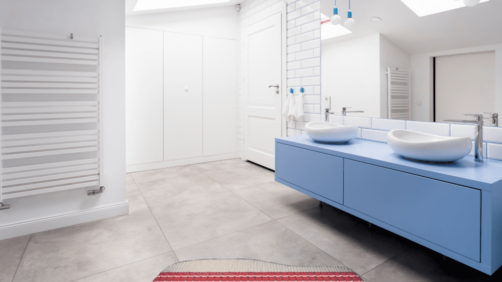Heated bathroom floors are expected to be be home renovation trends for Toronto in 2022