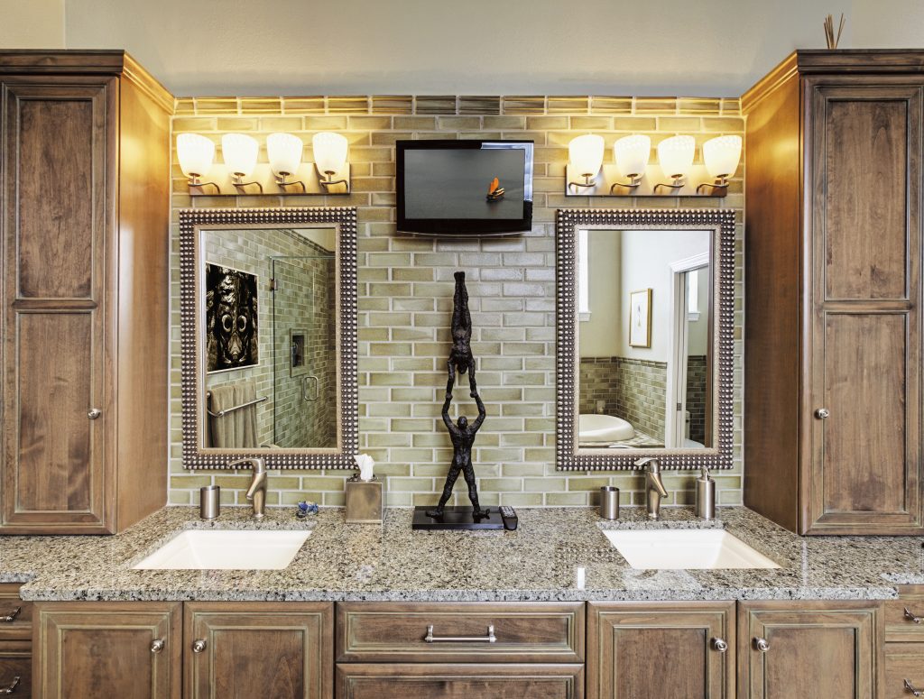 Bathroom Counter With Vanity Lighting are expected to be be home renovation trends for Toronto in 2022
